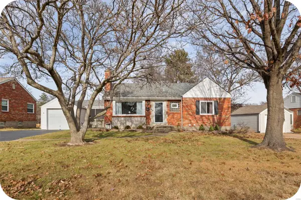 509 Sunningwell DR, St Louis, MO 63119