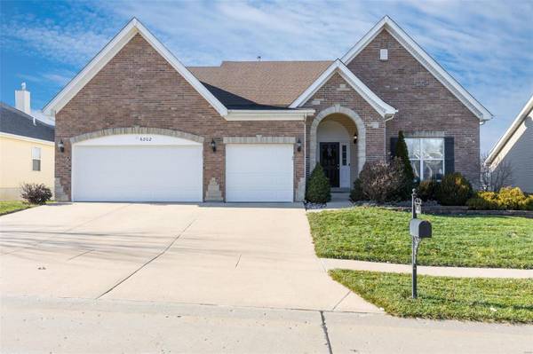 6202 Pathfinder DR, St Louis, MO 63129