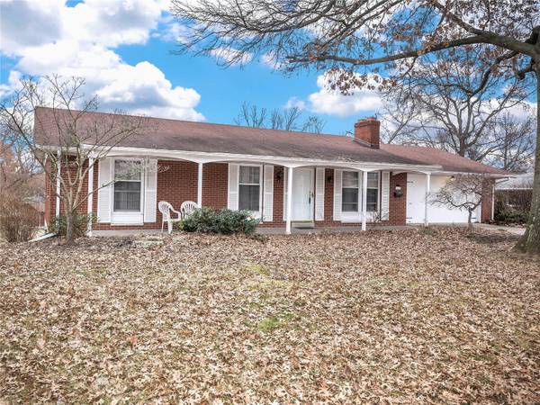 110 Westminster DR, Collinsville, IL 62234