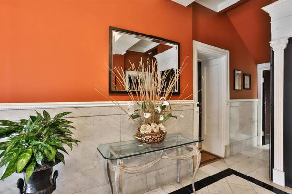14 N Kingshighway #1BS, St Louis, MO 63108