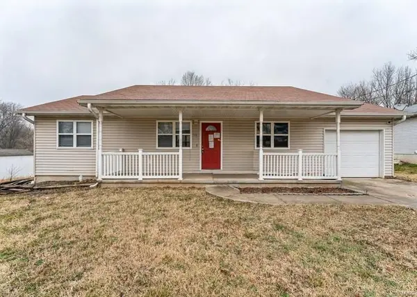 502 W MILL ST, Ash Grove, MO 65604