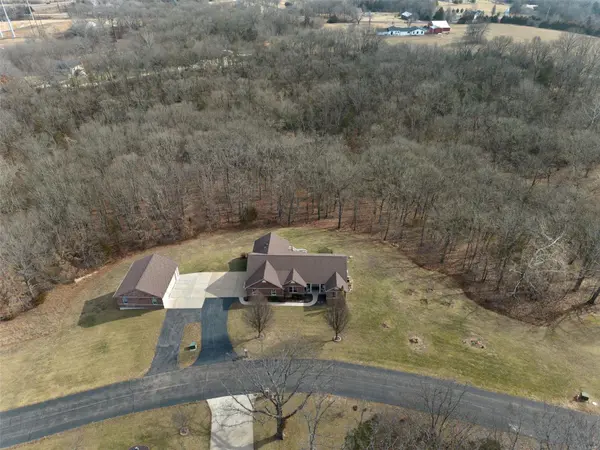 3324 Magnolia LN, Festus, MO 63028