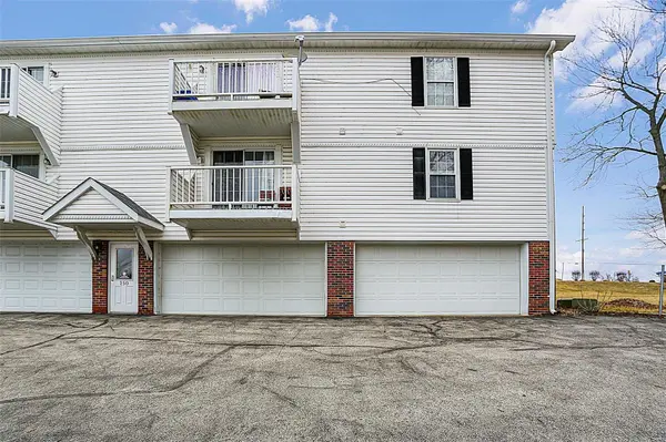 253 Carriage CT, Washington, MO 63090