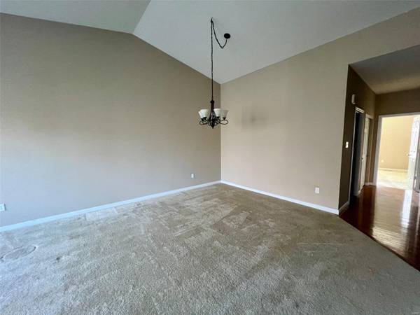 1828 Mill Ridge CT, St Louis, MO 63146