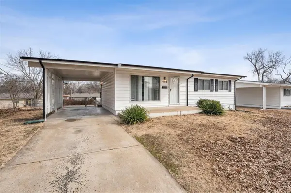 1485 Estes DR, Florissant, MO 63031