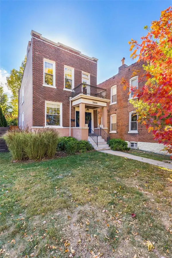 3866 McDonald AVE, St Louis, MO 63116