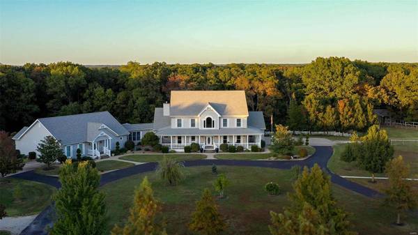 22804 Hawk Ridge RD, Warrenton, MO 63383