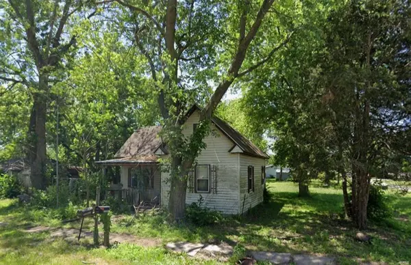 101 S Pine ST, Farber, MO 63345