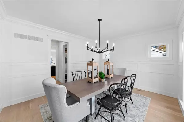 149 Cottage AVE, Webster Groves, MO 63119