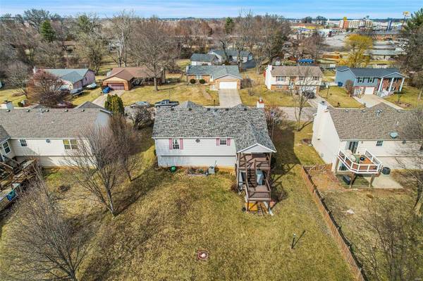 931 Carla DR, Troy, IL 62294