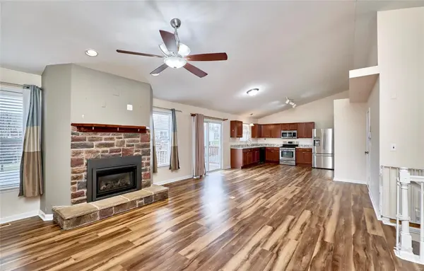 209 Gentle Pine LN, Winfield, MO 63389