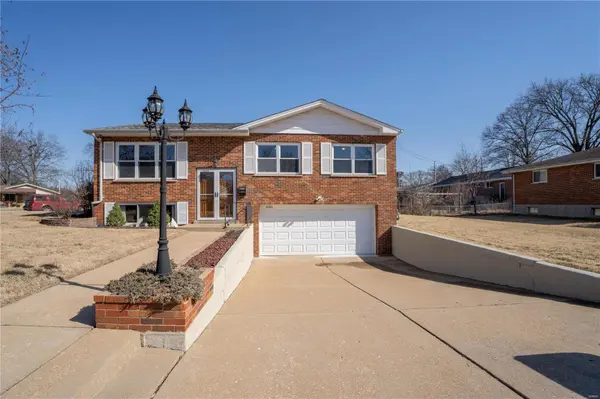 8386 Lonkar DR,  Affton,  MO 63123