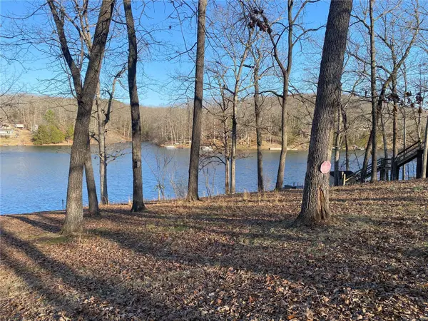 14021 W Sunrise Lake DR, De Soto, MO 63020