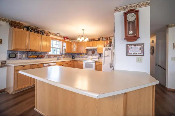 5753 Pike 456, Curryville, MO 63339