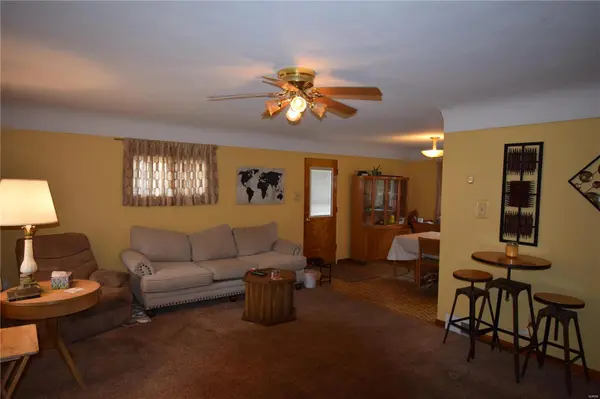 5512 Robert RD, High Ridge, MO 63049