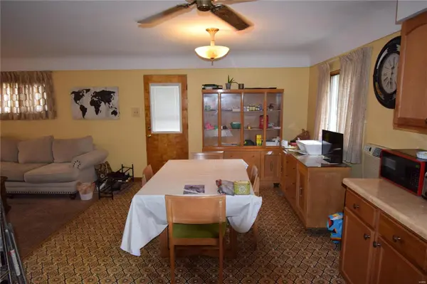 5512 Robert RD, High Ridge, MO 63049