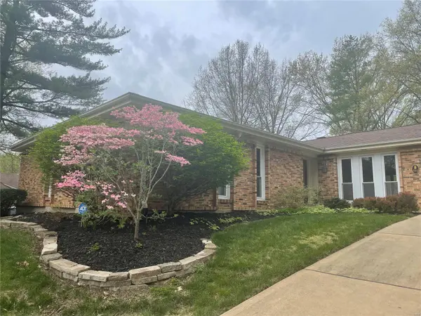 550 Burlington Mill DR, Ballwin, MO 63011