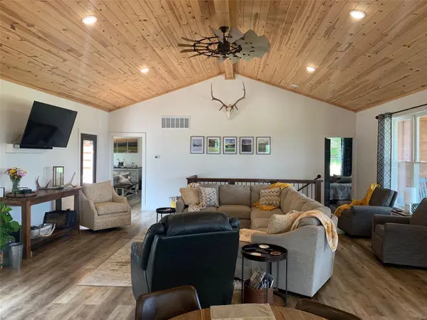 14033 State Hwy F, Potosi, MO 63664