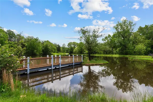 23494 Fawn TRL, Warrenton, MO 63383