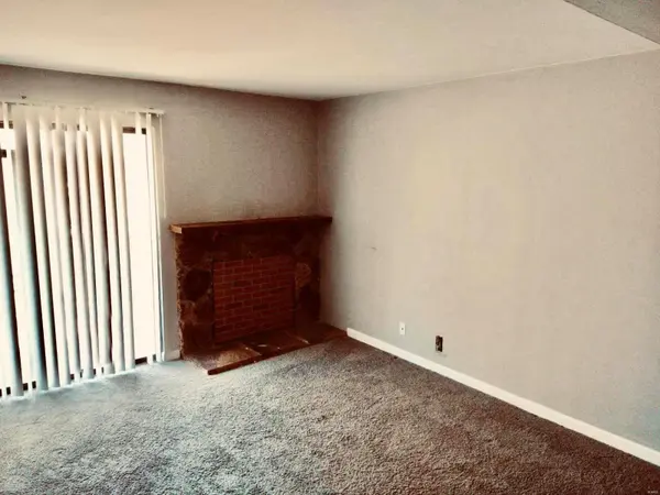 1649 SUMMER RUN CT 31, Florissant, MO 63033