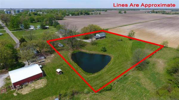 227 Rose LN, Shipman, IL 62685