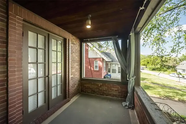 3629 Pine Grove AVE, St Louis, MO 63121