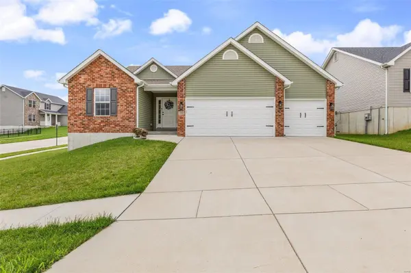 1820 Sunset Rdg, Festus, MO 63028