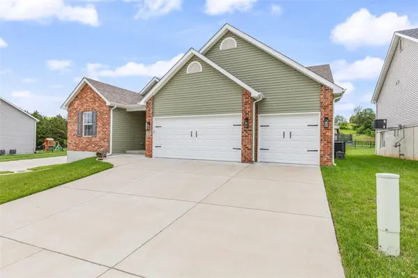 1820 Sunset Rdg, Festus, MO 63028