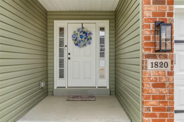 1820 Sunset Rdg, Festus, MO 63028