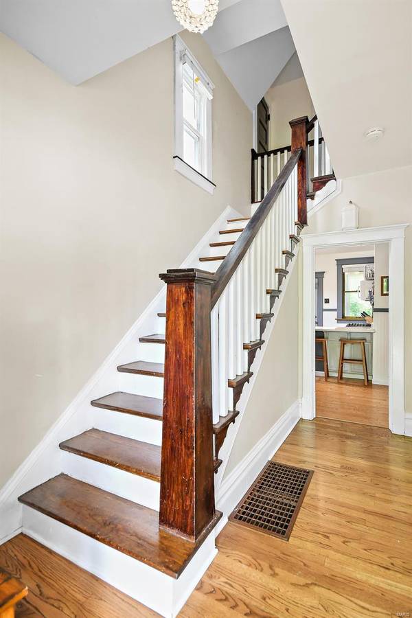 2626 Laclede Station RD, St Louis, MO 63143
