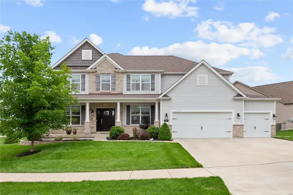 360 Sturbridge DR, St Charles, MO 63303
