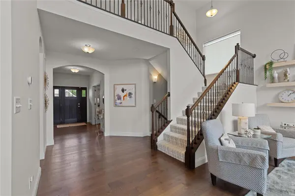 360 Sturbridge DR, St Charles, MO 63303