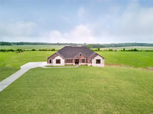 321 Lakeland Ct, Defiance, MO 63341