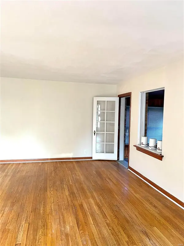4704 FLETCHER STREET, Normandy, MO 63121