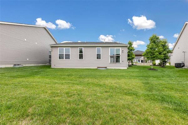 183 Rhythm Point DR, St Peters, MO 63376