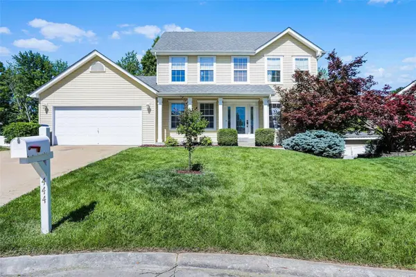 444 Willow View LN, St Peter, MO 63376