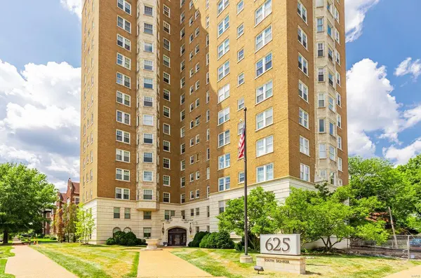 625 S Skinker BLVD #902, St Louis, MO 63105