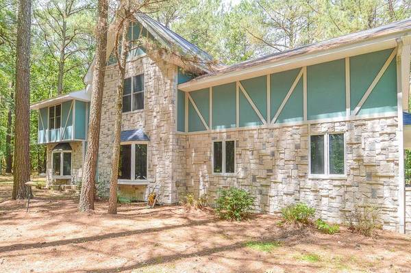 14073 N Greenbriar RD, Carterville, IL 62918