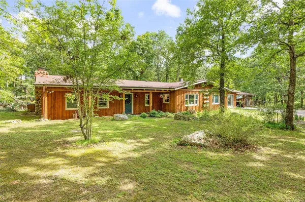 1060 Highway AA, Farmington, MO 63640