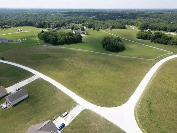 10 MaKenzie Point LN, Foley, MO 63347