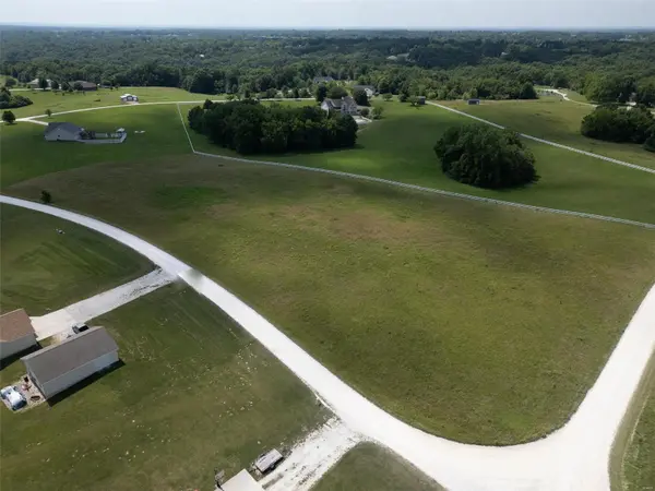 10 MaKenzie Point LN, Foley, MO 63347