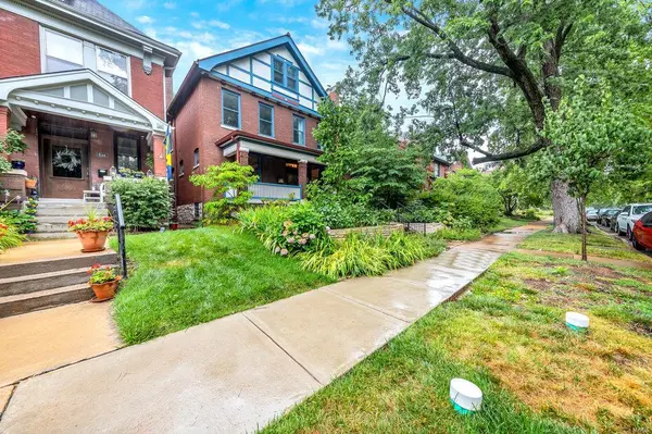 6148 McPherson AVE, St Louis, MO 63112