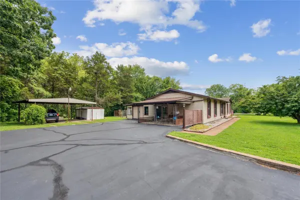 1 Laura LN, Festus, MO 63028