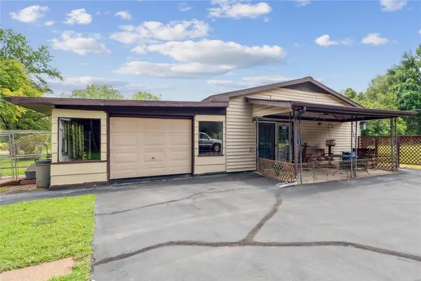 1 Laura LN, Festus, MO 63028