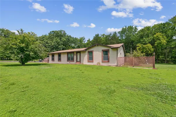 1 Laura LN, Festus, MO 63028