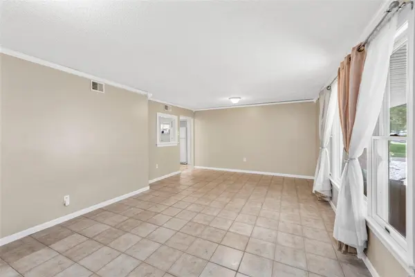 11 Hazelwood CT, Hazelwood, MO 63042