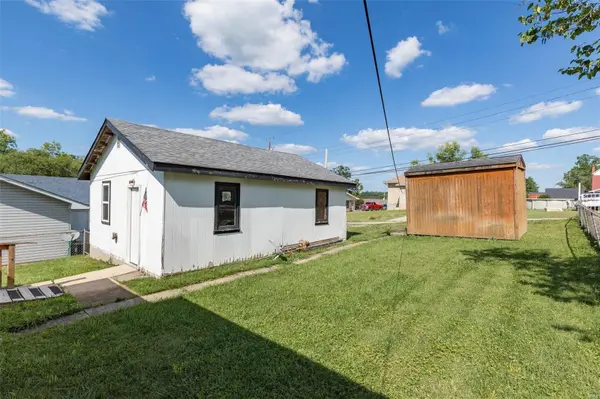 209 S 5th ST, De Soto, MO 63020