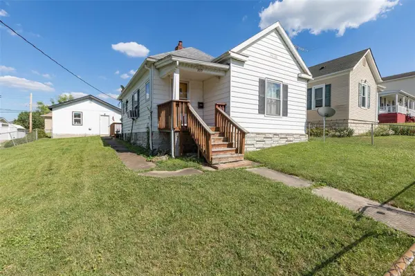 209 S 5th ST, De Soto, MO 63020