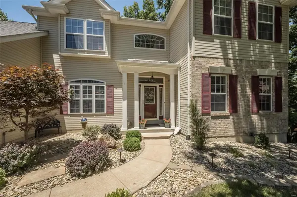 5041 Oak Bluff DR, High Ridge, MO 63049