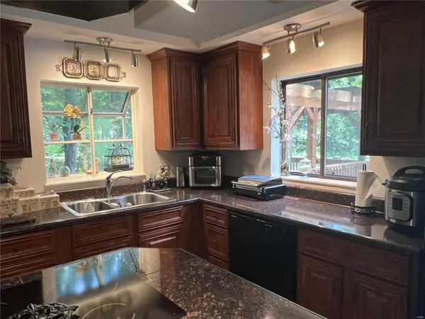 21578 Country Life Acres, Warrenton, MO 63383